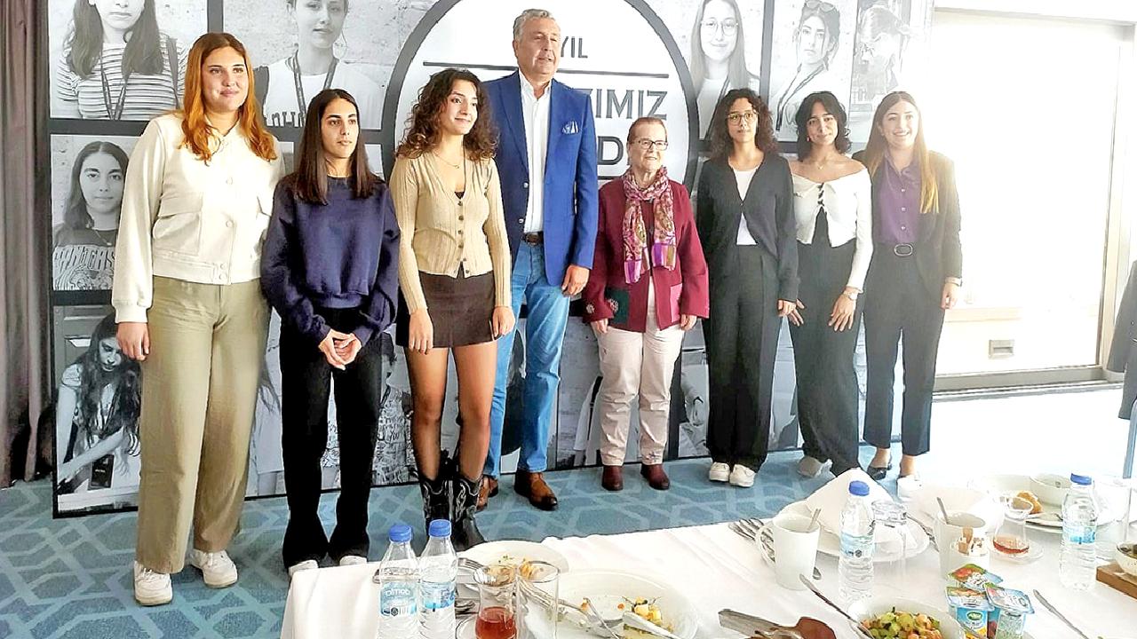 Mercedes Benz Türk ve ÇYDD, Eğitim Destek Programı'nın 20. yılını