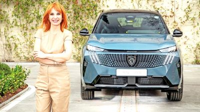Peugeot 5008 modeli yenilendi ve Türkiye'de satışa sunuldu. Yeni tasarımı,