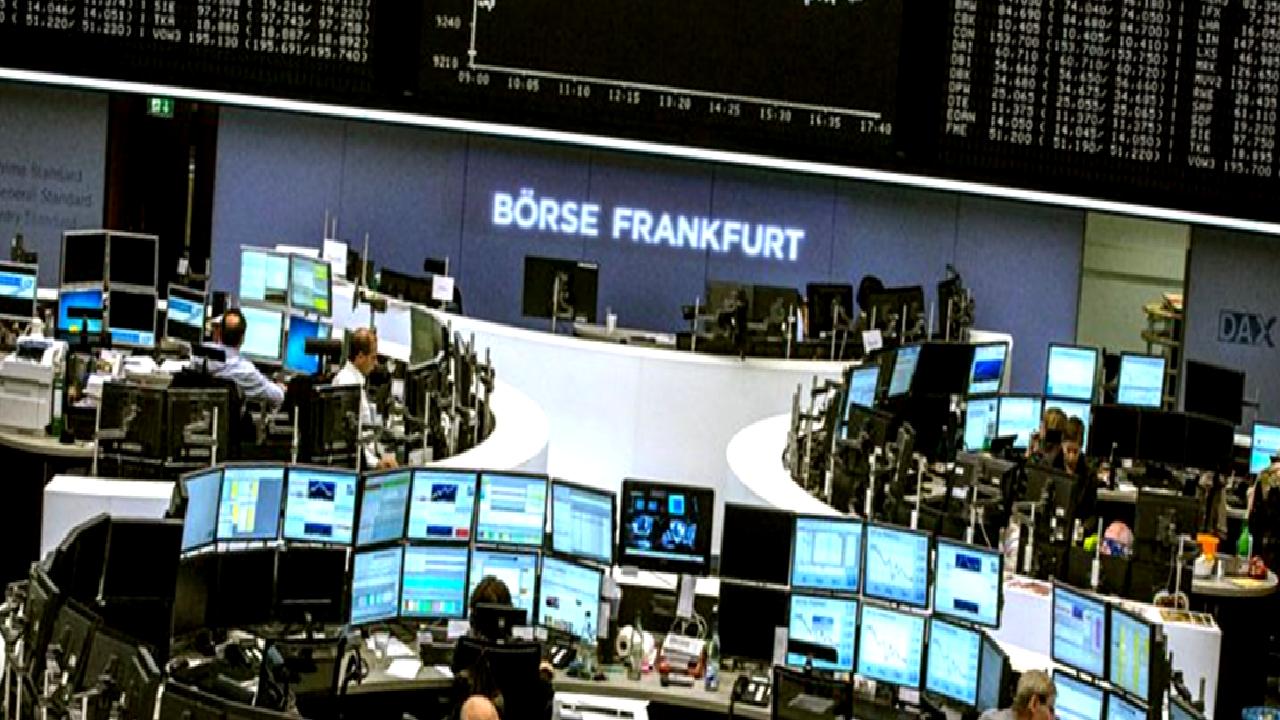 Piyasalardaki son gelişmeleri ve ekonomik verileri derinlemesine keşfedin. Yatırım kararlarınızı