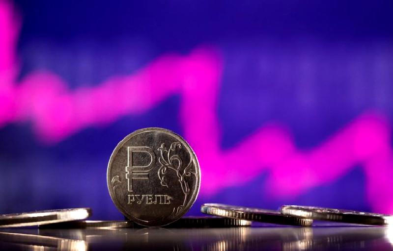 Rus Rublesi, son dönemde tarihi bir düşüş yaşıyor. Ekonomik faktörler,