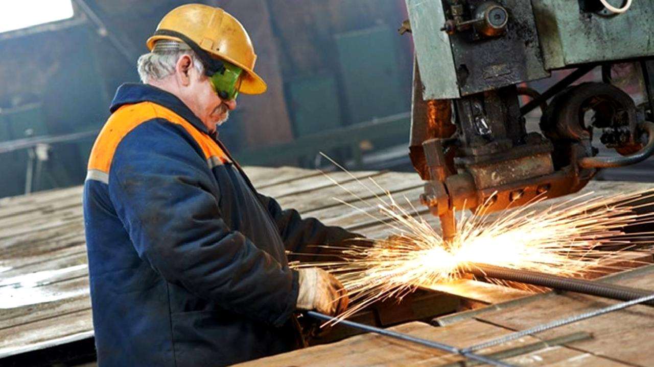 Sanayi sektöründe üretim düşüşü ve karşılaşılan zorluklar, ekonomik etkileri ve