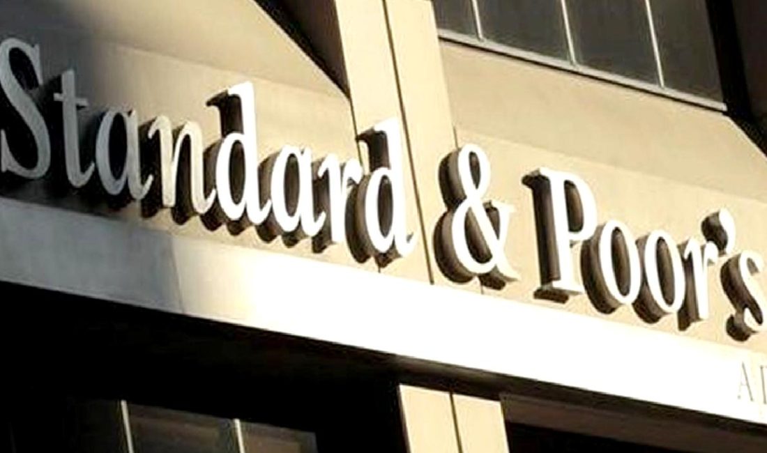 S&P, Türkiye'nin kredi notunu yükselterek ekonomik toparlanma ve güvenilirliğe dair