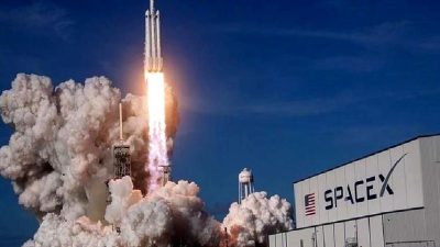 SpaceX, Florida'dan 24 Starlink uydusunu başarıyla fırlatıyor. Bu önemli görev,