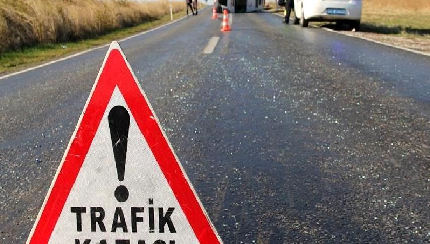 TEM Otoyolu'nda meydana gelen feci kaza sonucu iki kişi hayatını