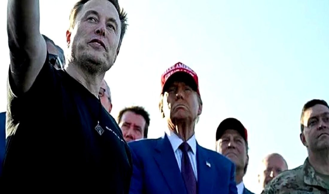 Trump ve Musk, Starship Fırlatma Töreninde Bir Araya Geldi Trump ve Musk, SpaceX'in Starship fırlatma töreninde bir araya geldi.