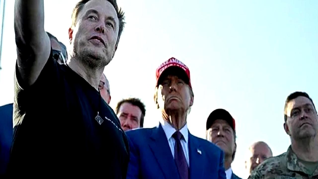Trump ve Musk, SpaceX'in Starship fırlatma töreninde bir araya geldi.