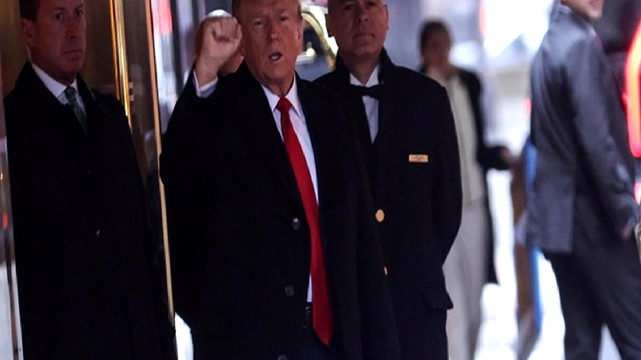 Trump'ın Stormy Daniels davasında verilen ceza süresiz olarak ertelendi. Bu