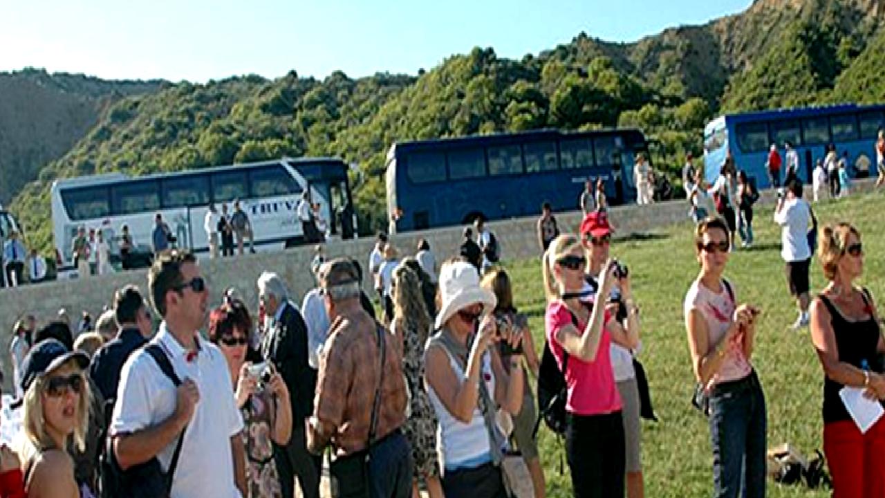 Turist rehberliği meslek kanunu yayımlandı! Bu yeni düzenleme ile rehberlik