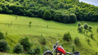 Türkiye'de motosiklet sayısının artışı, gençlerin ve motor tutkunlarının ilgisini çekiyor.