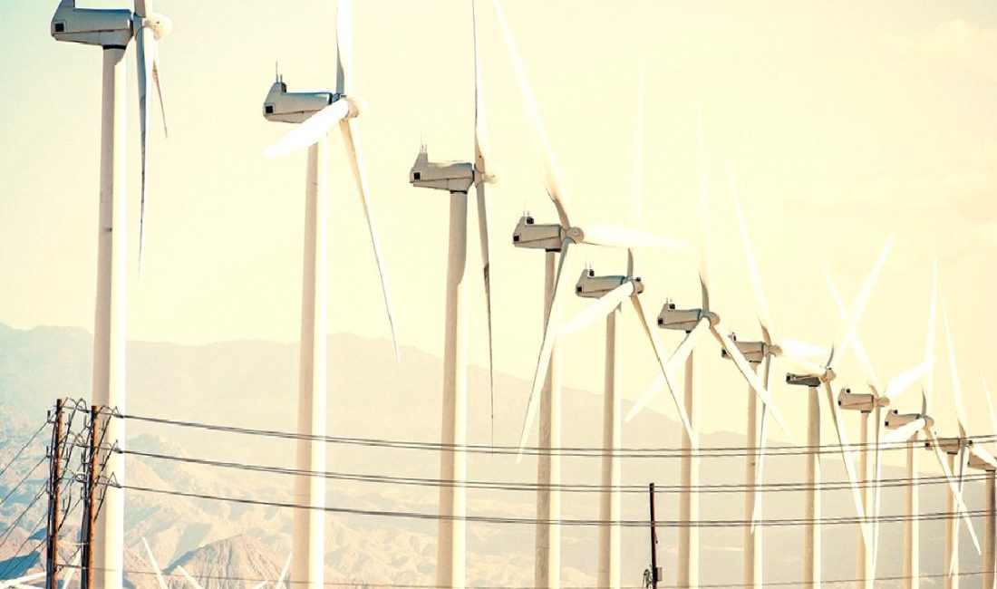 Türkiye'nin rüzgar enerjisi potansiyelini keşfedin! Bu içerikte, rüzgar enerjisinin geleceği,