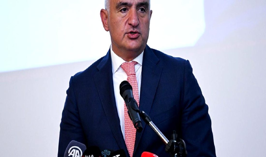 Türkiye'nin turizm gelirleri ve ziyaretçi sayılarındaki artış, ülkenin ekonomik büyümesine