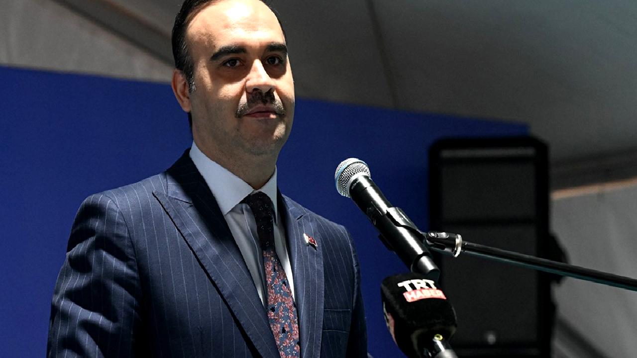 Türkiye'nin yüksek teknoloji ihracat hedefleri ve savunma sanayi başarıları üzerine