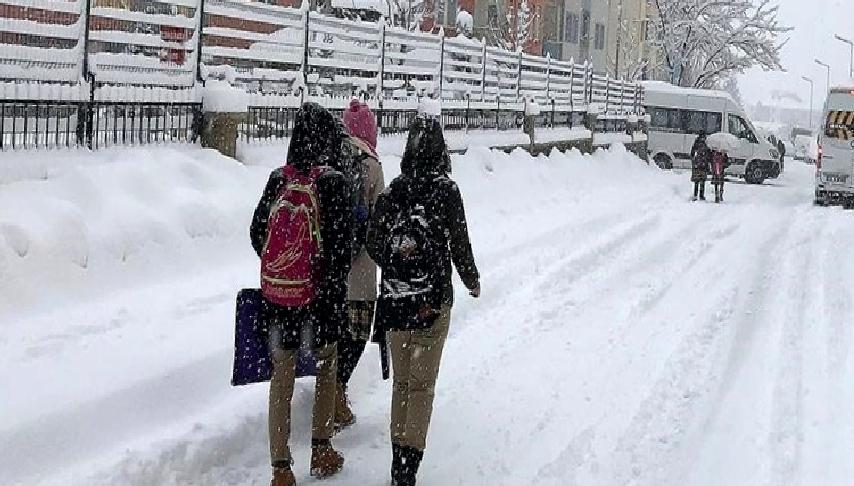 Ülke genelinde eğitimde kar tatili duyurusu! Okul tatil tarihleri, etkilenen
