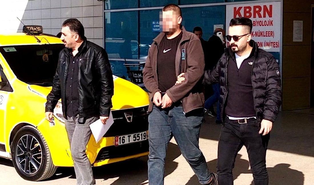 Vidanjör Tartışmasında Silahlı Saldırı: Bir Kişi Yaralandı Vidanjör tartışması sırasında meydana gelen silahlı saldırıda bir kişi yaralandı.