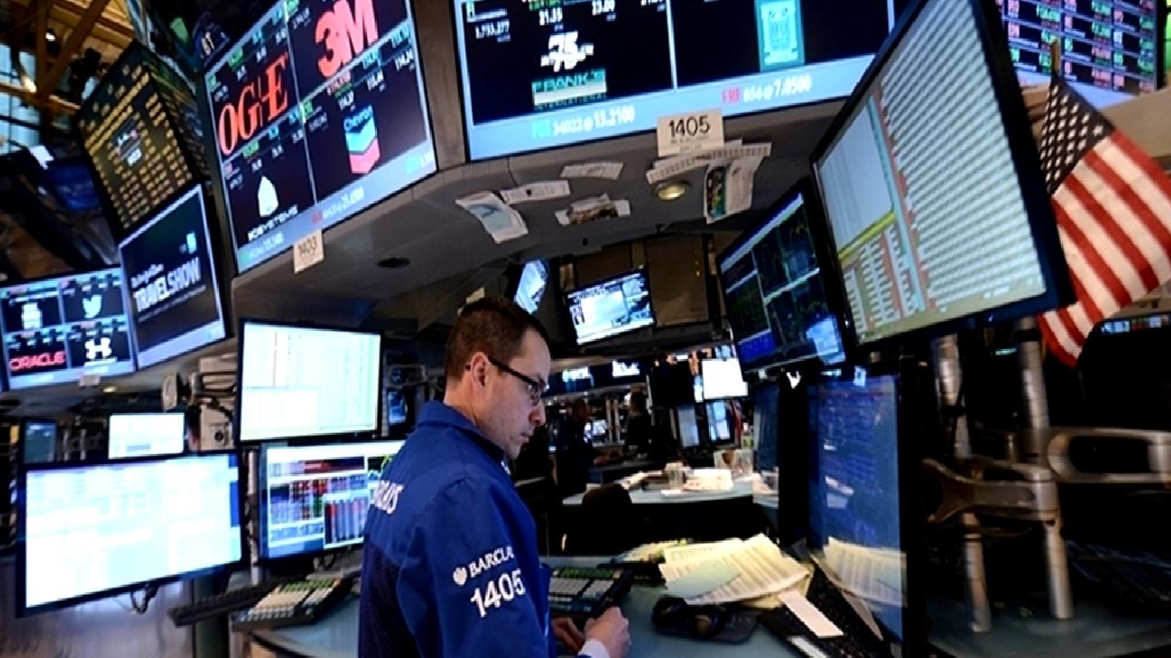 Wall Street'te güne karışık bir açılışla başlanırken, yatırımcılar şirket bilançolarının