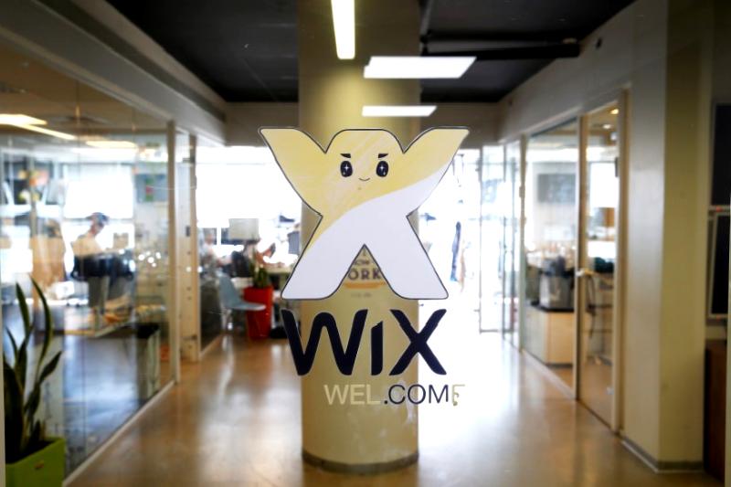 Wix.Com Ltd'nin Üçüncü Çeyrek Kazanç Raporu'nda, şirketin mali performansı, büyüme