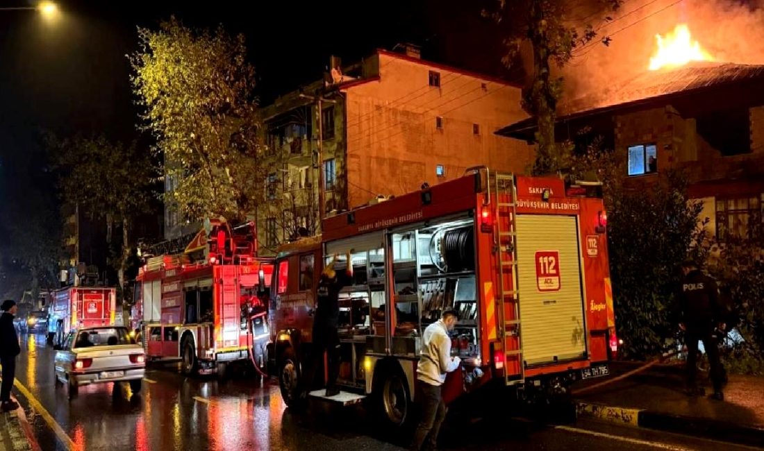 Yayla Mahallesi’nde 3 Katlı Apartmanda Yangın Çıktı Yayla Mahallesi'nde bulunan 3 katlı apartmanda meydana gelen yangın, çevrede