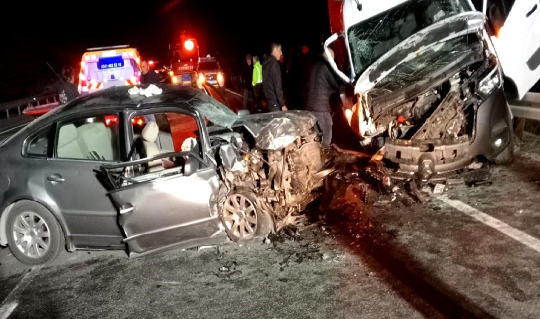 Yozgat’ta Trafik Kazası: 2 Ölü, 7 Yaralı Yozgat'ta meydana gelen trafik kazasında 2 kişi hayatını kaybetti, 7