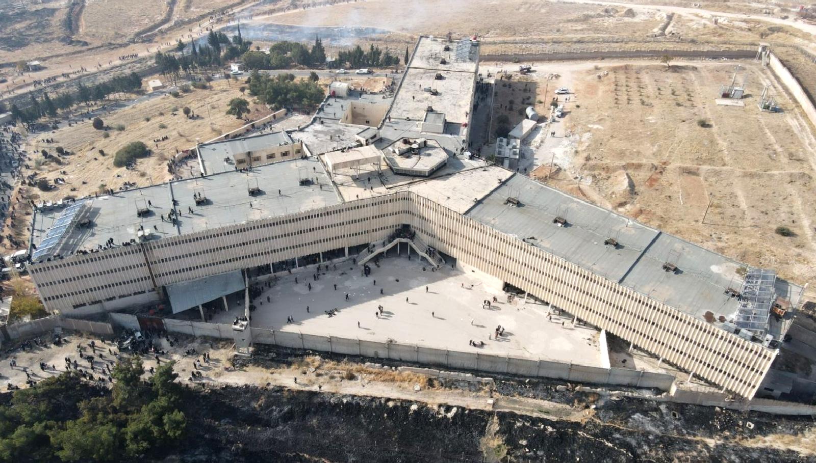 AFAD, Suriye'deki Sednaya Askeri Hapishanesi'nde mahsur kalanlar için kapsamlı bir