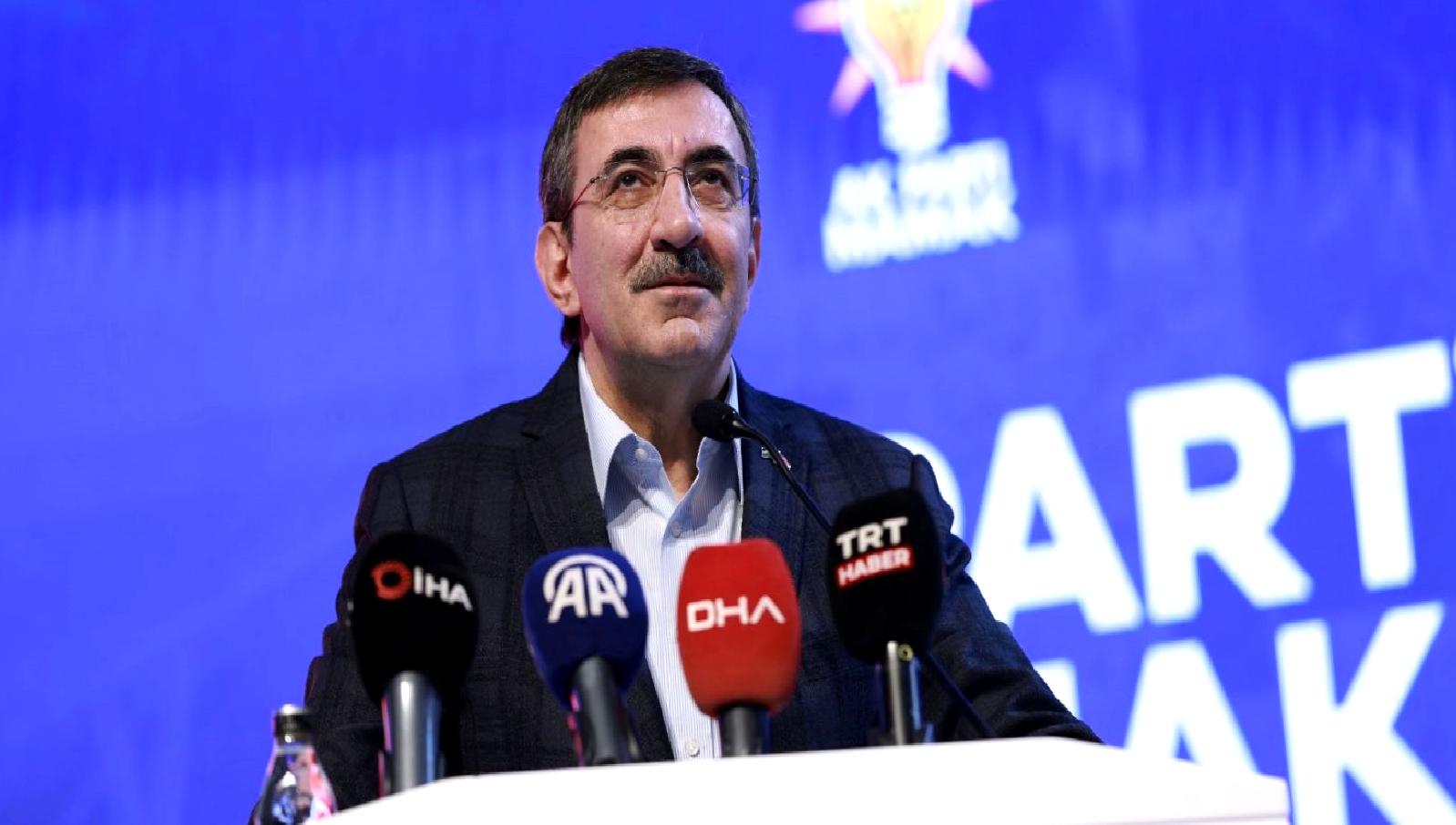 AK Parti Mamak 8. Olağan İlçe Kongresi'nde Yılmaz, parti politikaları