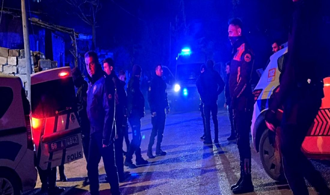 Aksaray'da aileler arasında alacak verecek meselesi nedeniyle çıkan tartışma, kavgaya