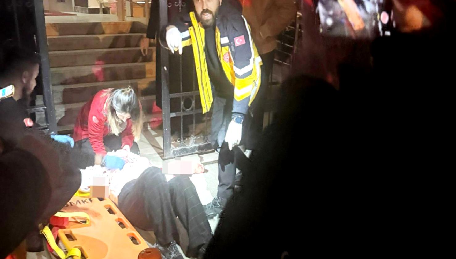 Aksaray'da gerçekleşen bıçaklı saldırıda eski eş, 13 yerinden yaralanarak hastaneye