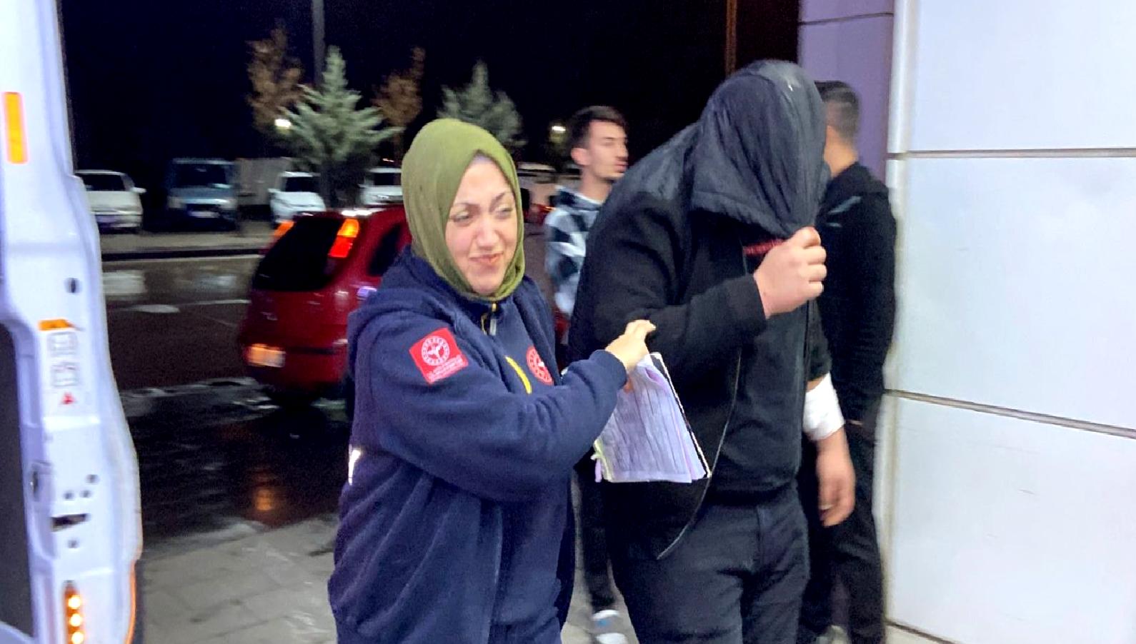 Aksaray'da gençler arasında meydana gelen bıçaklı kavga, şehirde büyük bir