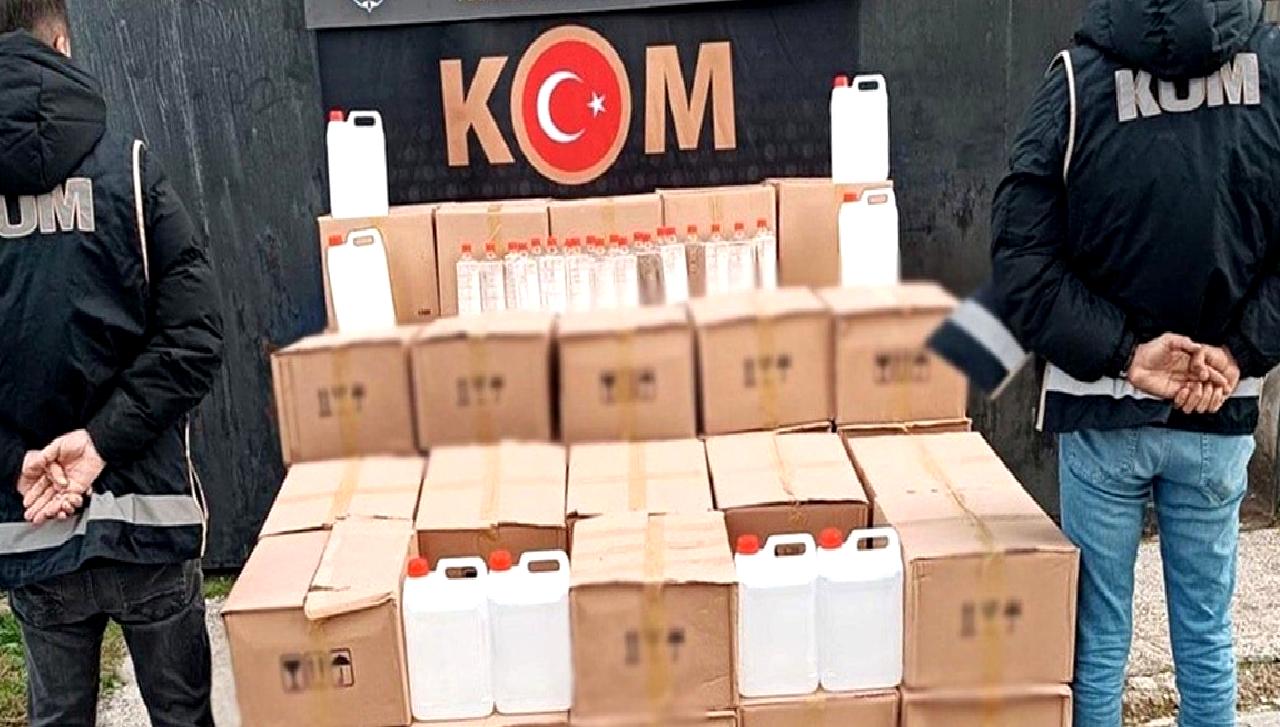 Alkollü içki kaçakçılığına yönelik gerçekleştirilen operasyon sonucunda 8 şüpheli yakalandı.