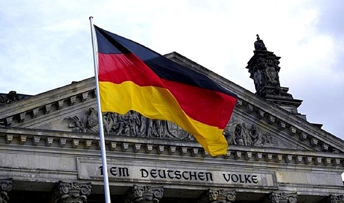 Almanya’da İhracat Beklentileri Kötüleşiyor Almanya'da ihracat beklentileri kötüleşiyor. Ekonomik veriler, global ticaretin zorluklarına dikkat