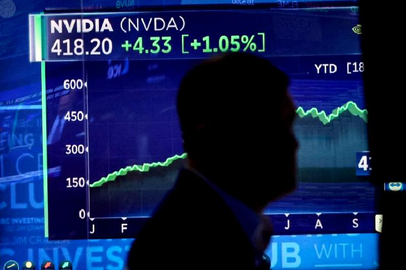 AMD hisselerindeki düşüşün nedenleri ve Amazon Web Services (AWS) ile