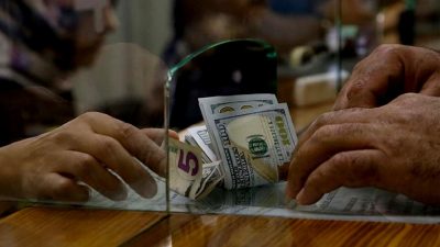 Bankaların döviz banknotları ile ilgili önlemleri ve sahtecilik mücadelesini keşfedin.