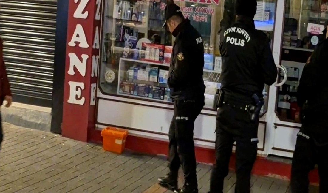 Bartın’da Şüpheli Kutu Alarmı: Eczane Önünde Bulunan Kutunun Durumu Açıklandı Bartın'da bir eczane önünde bulunan şüpheli kutu alarmı sonrası yetkililer