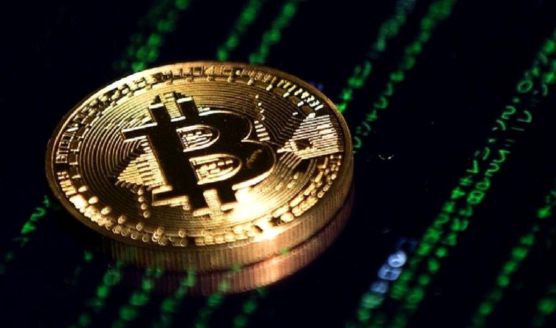Bitcoin fiyatındaki düşüşün ardındaki temel nedenleri keşfedin. Piyasa dinamikleri, ekonomik