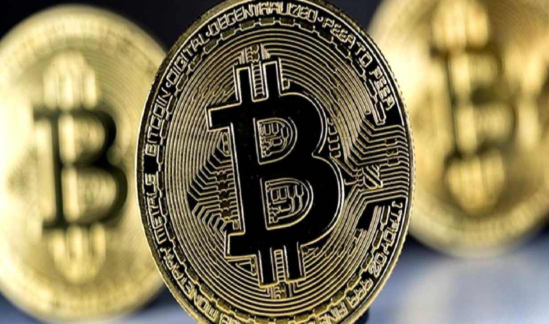 Bitcoin, tarihî zirvesini 107 bin doları geçerek kutluyor. Kripto para