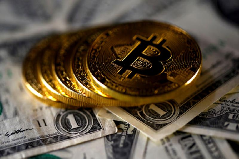 Bitcoin tarihindeki 100.000 dolar eşiği, kripto para dünyasında büyük bir