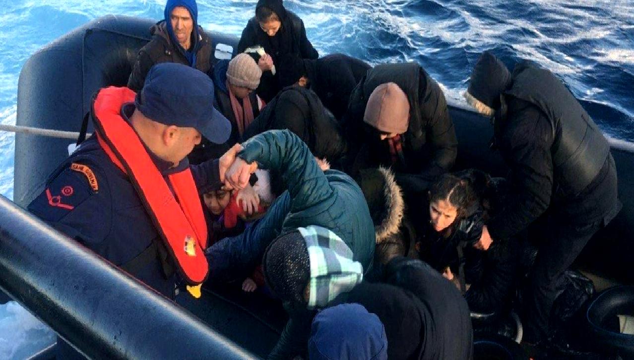 Bozcaada açıklarında gerçekleşen düzensiz göçmen operasyonu, göçmen krizine dair önemli