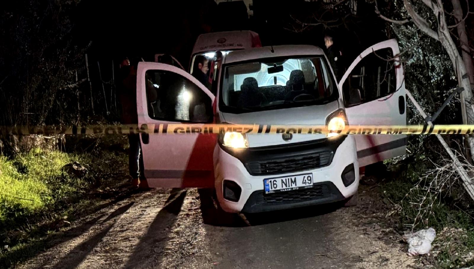 Bursa'da meydana gelen kanlı kavgada, genç bir adam bıçaklanarak hayatını