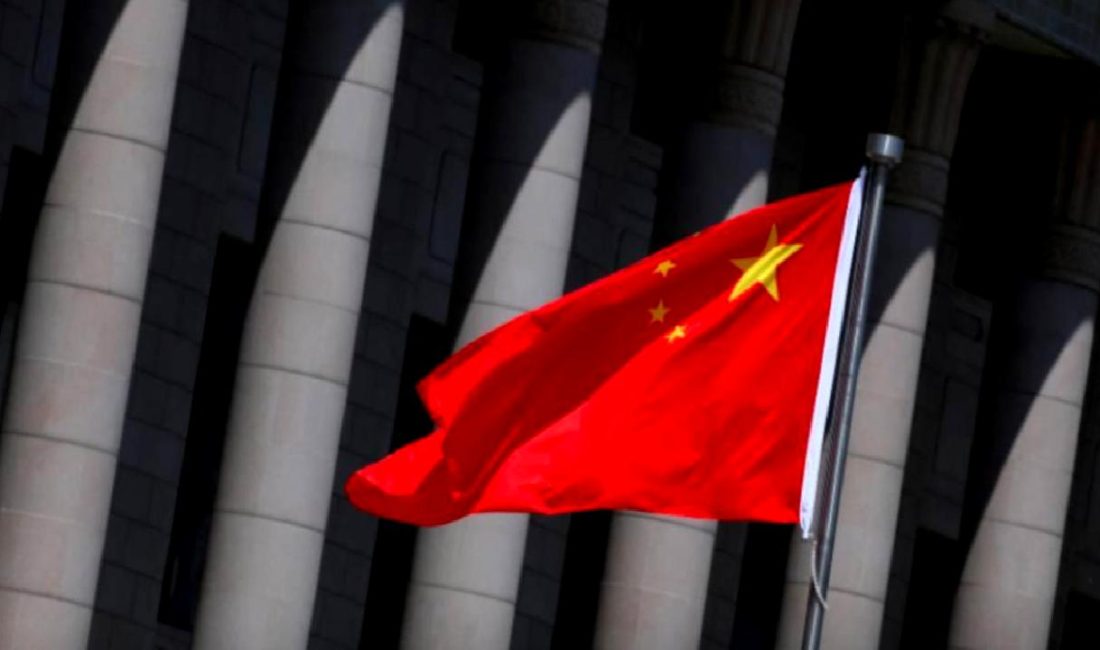 Kasım 2023'te Çin'in hizmetler PMI verilerini keşfedin. Ekonomik büyüme, sektör