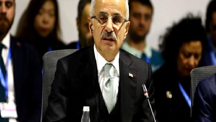 Çocuklarda sosyal medya kullanımı, gelişimlerini etkileyen önemli bir faktördür. Bu