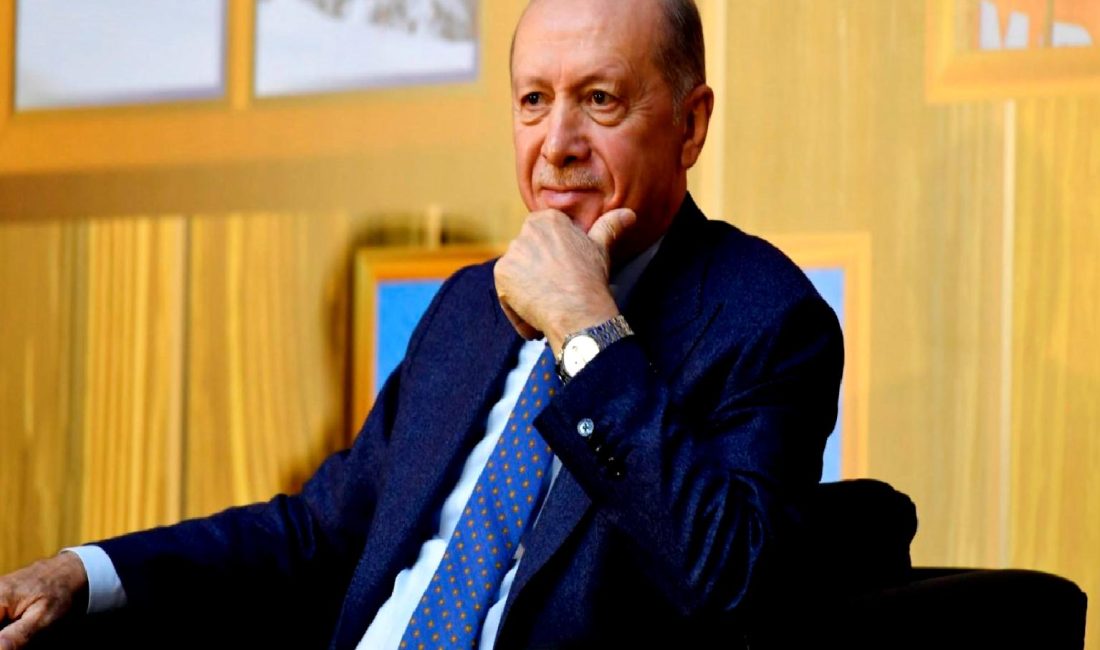 Cumhurbaşkanı Erdoğan, Erzurum'da gençlerle bir araya gelerek, gençlerin görüşlerini dinledi