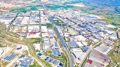 Denizli'nin ihracat başarıları ve gelecekteki beklentileri üzerine kapsamlı bir analiz.