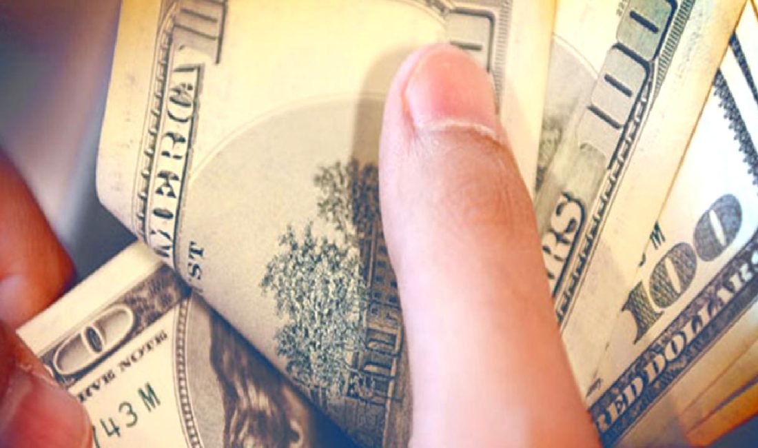 Döviz kurları ve altın fiyatlarındaki son gelişmeleri keşfedin. Piyasalardaki dalgalanmaları,