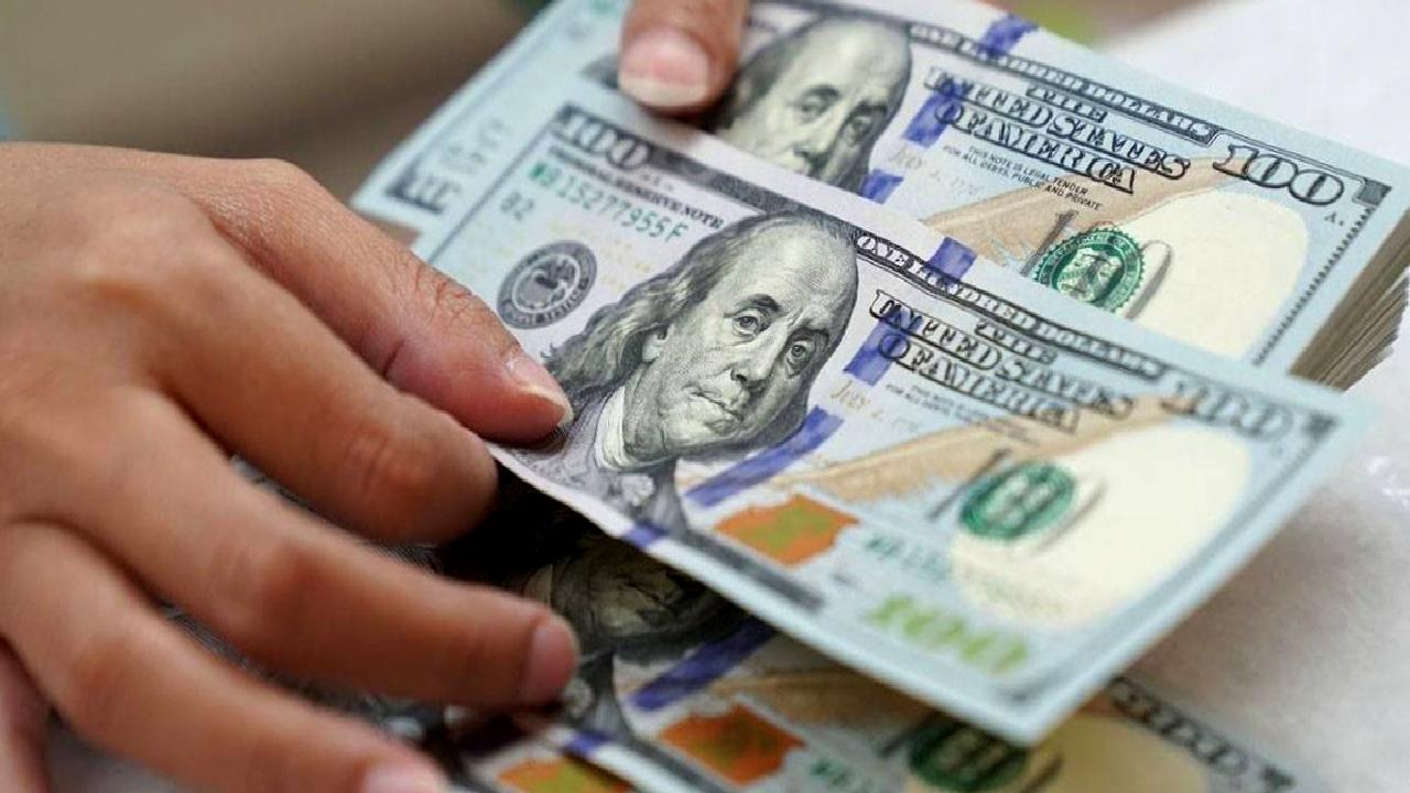 Döviz kurları ve altın fiyatlarındaki son gelişmeleri takip edin. Piyasalardaki