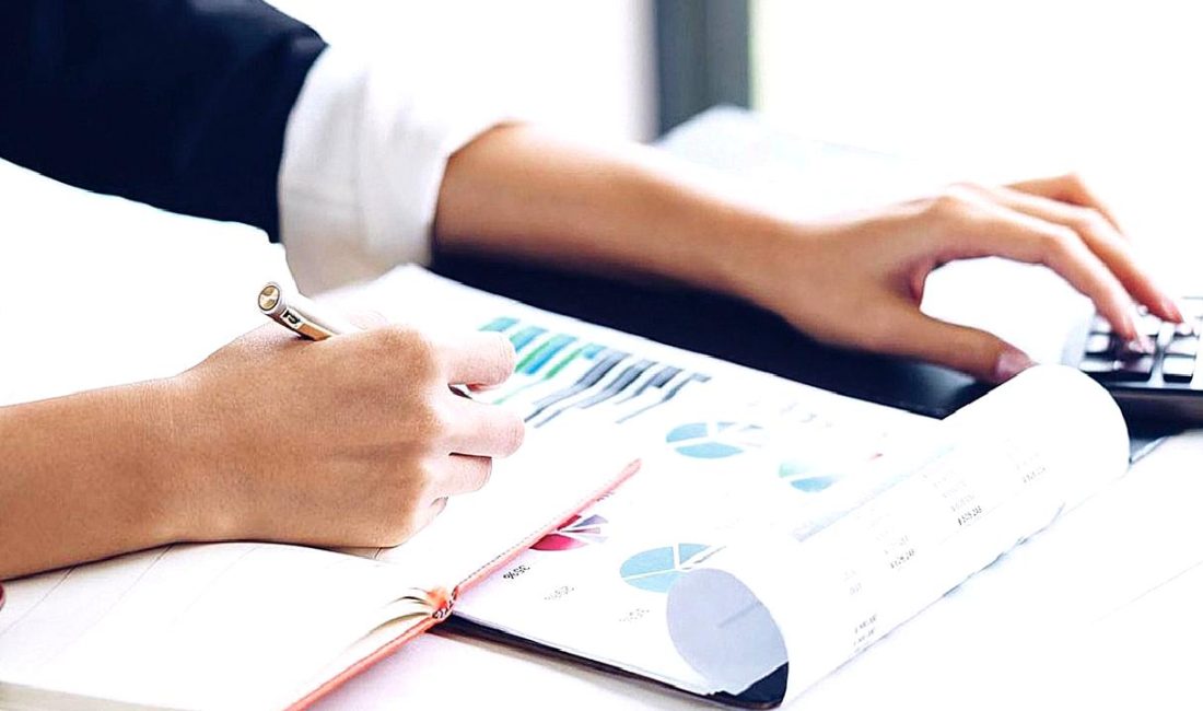 Enflasyon Muhasebesinde Sektörel Gelişmeler ve Belirsizlikler Enflasyon muhasebesinin sektörel gelişmelerini ve belirsizliklerini derinlemesine inceleyin. Ekonomik dinamikler,