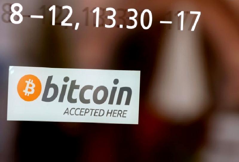 EOS fiyat analizi ile kripto piyasa durumunu keşfedin. Piyasa trendleri,