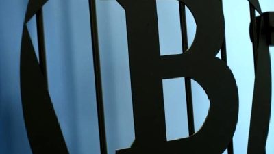 EOS piyasasında son gelişmeleri ve kripto para durumunu keşfedin. Yatırım