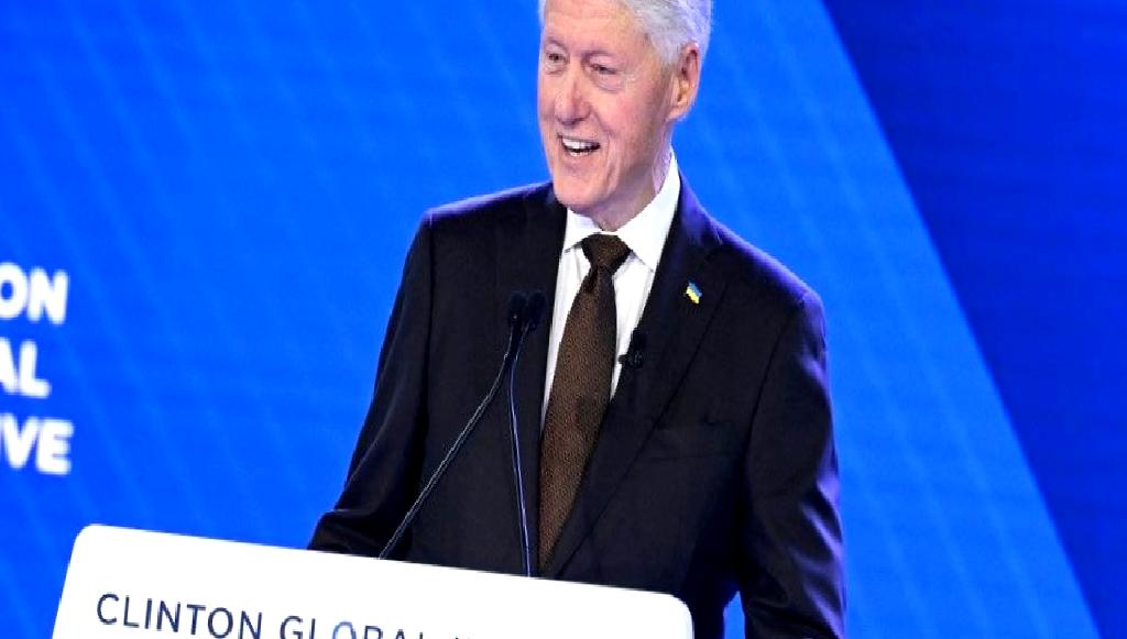 Eski Başkan Bill Clinton'ın sağlık durumu merak konusu oldu. Acil
