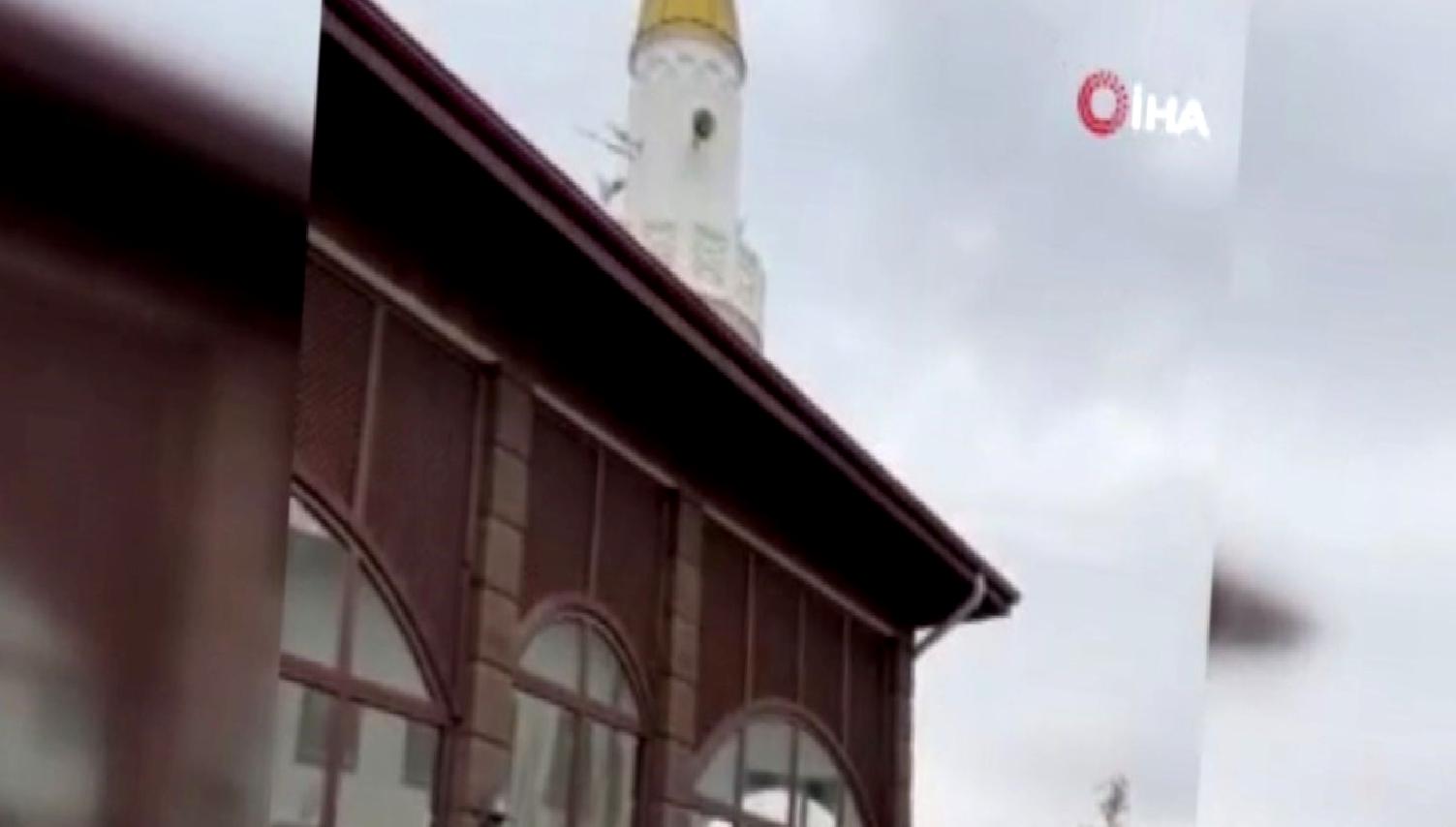 Etimesgut'ta ezan tartışmaları ve valilik tarafından başlatılan tahkikat, toplumsal duyarlılıkları