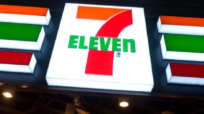 EUR/USD paritesinin dinamiklerini ve Avrupa Merkez Bankası'nın (ECB) bu parite