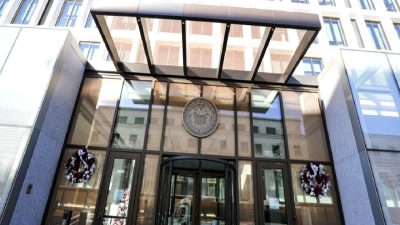 2024 yılı için Fed'in faiz indirim döngüsüne dair öngörüleri analiz